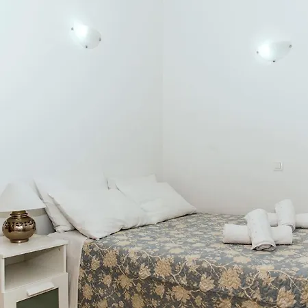 Nikis Apartment Ханья Экстерьер фото