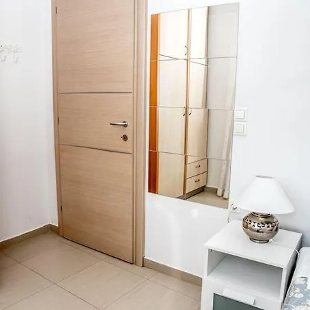 Nikis Apartment Ханья Экстерьер фото